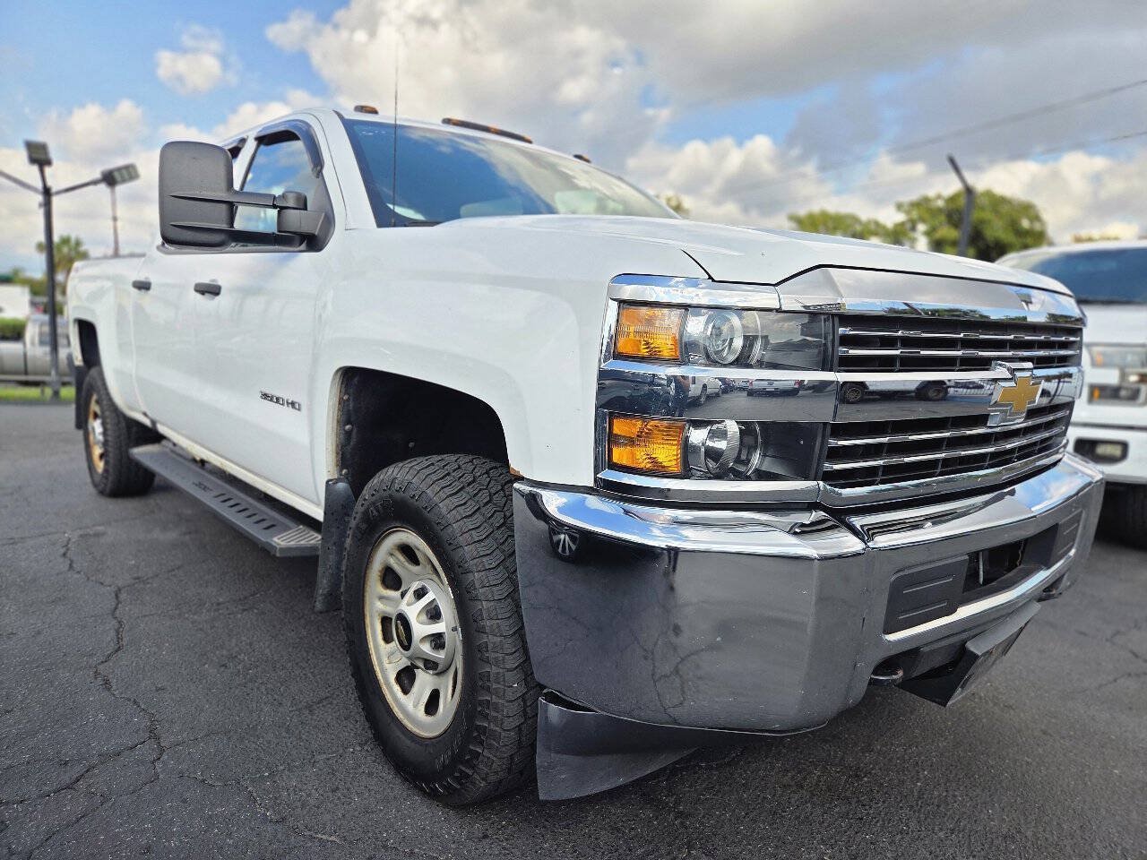 Used 2016 Chevrolet Silverado 3500 W/T w/ Snow Plow Prep Package AWD/4WD image 7