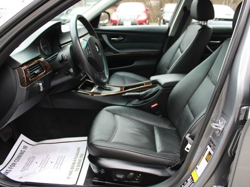 Used 2011 BMW 328i xDrive Sedan w/ Premium Pkg image 16