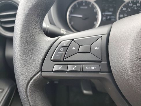 New 2024 Nissan Kicks S image 13