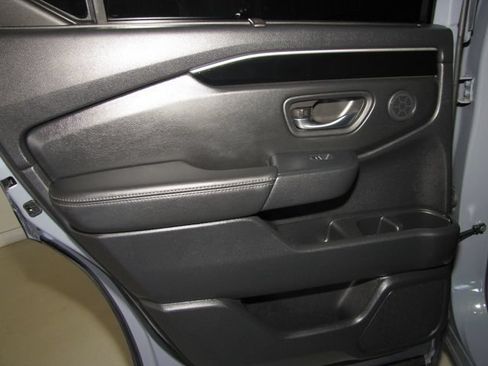 Certified 2025 Honda Pilot Touring image 13