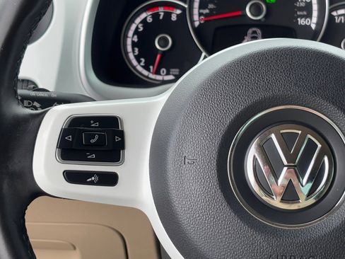 Used 2016 Volkswagen Beetle 1.8T SE w/ Lighting Package image 21