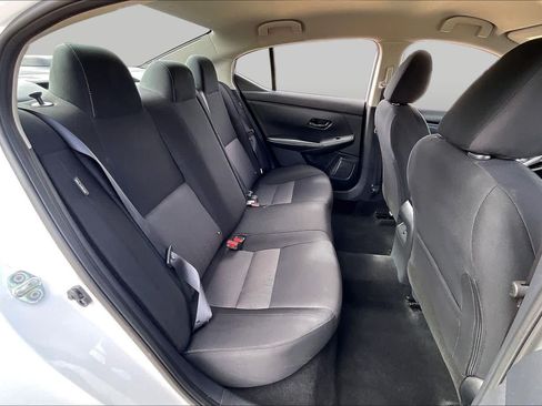 Used 2025 Nissan Sentra SV FWD image 20