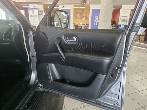 Used 2022 Nissan Armada SV RWD image 14