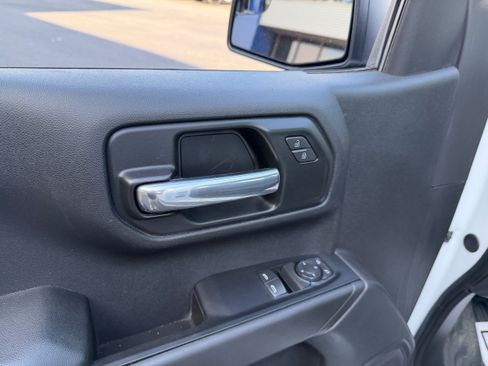 Used 2025 Chevrolet Silverado 1500 W/T RWD image 12