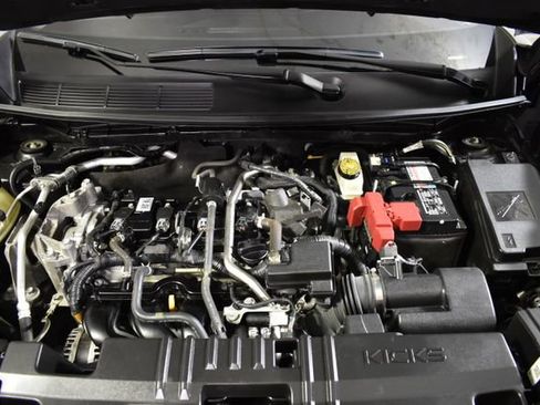Used 2025 Nissan Kicks SR w/ Illumination Package AWD/4WD image 33
