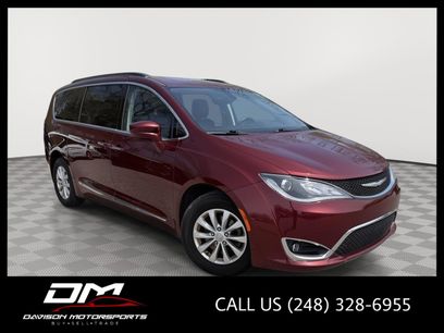 Used 2017 Chrysler Pacifica Touring-L