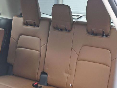 New 2026 Nissan Pathfinder Platinum image 22