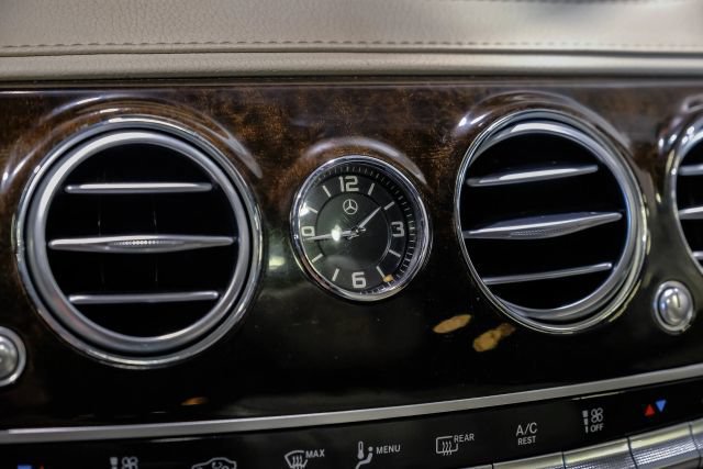 Used 2019 Mercedes-Benz S 560 4MATIC Sedan image 33