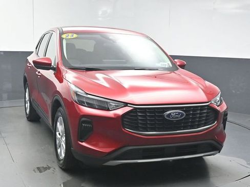 Used 2023 Ford Escape Active w/ Tech Pack #2 FWD image 2