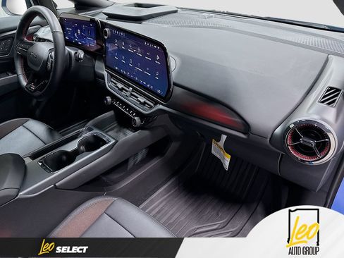 Used 2026 Chevrolet Equinox EV RS w/ Convenience Package II AWD/4WD image 31