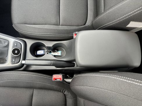 New 2026 Hyundai Venue SEL FWD image 21