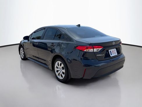 Used 2026 Toyota Corolla LE FWD image 5
