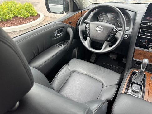 Used 2024 Nissan Armada SL w/ Captain's Chairs Package AWD/4WD image 14