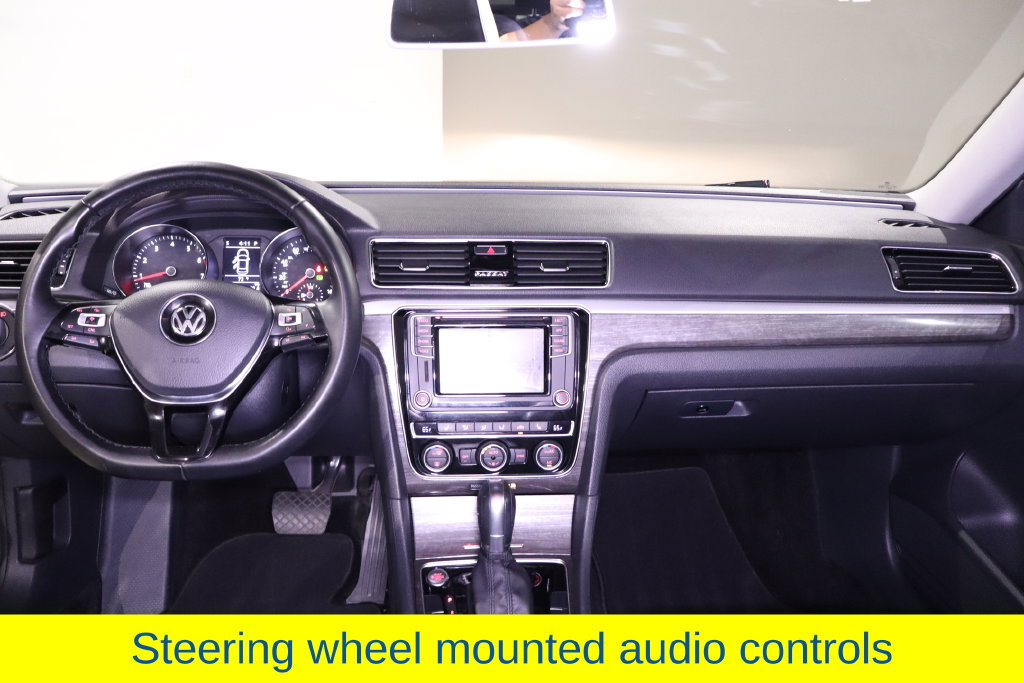 Used 2018 Volkswagen Passat 2.0T SE FWD image 17