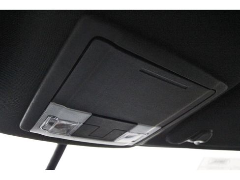 Used 2019 Ford Explorer XLT w/ Equipment Group 202A image 26