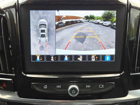 Certified 2023 Chevrolet Traverse Premier w/ Redline Edition FWD image 17