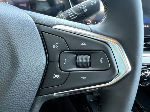 New 2025 Chevrolet Trax LT w/ Driver Confidence Package image 17