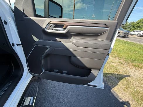 Used 2026 Chevrolet Silverado 3500 LT w/ All Star Edition AWD/4WD image 22