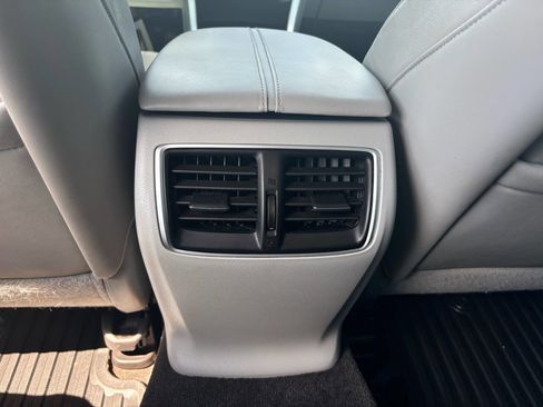 Used 2016 Acura TLX image 27