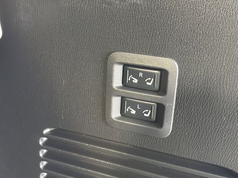 Certified 2024 Nissan Armada Platinum w/ Captain's Chairs Package image 17