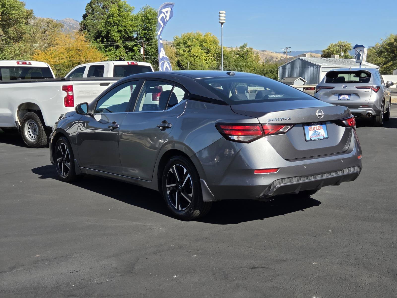 Used 2025 Nissan Sentra SV w/ All-Weather Package FWD image 7