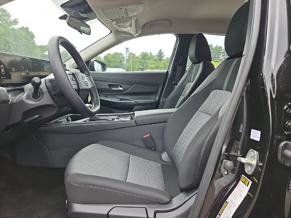 New 2027 Nissan Sentra SV w/ Floor Mat Package FWD image 13
