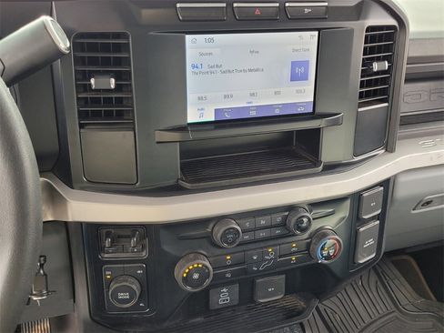 Used 2024 Ford F350 XL w/ XL Chrome Package image 16