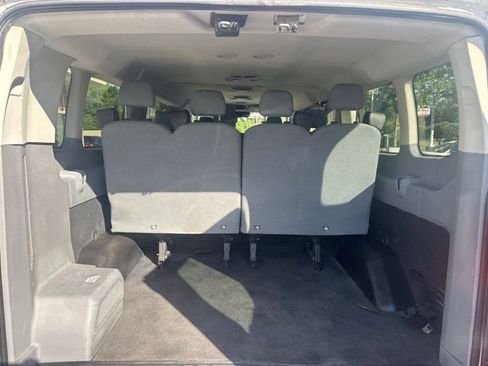 Used 2015 Ford Transit 350 XLT RWD image 15