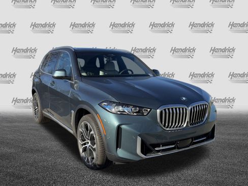 Used 2026 BMW X5 sDrive40i w/ Premium Package image 2