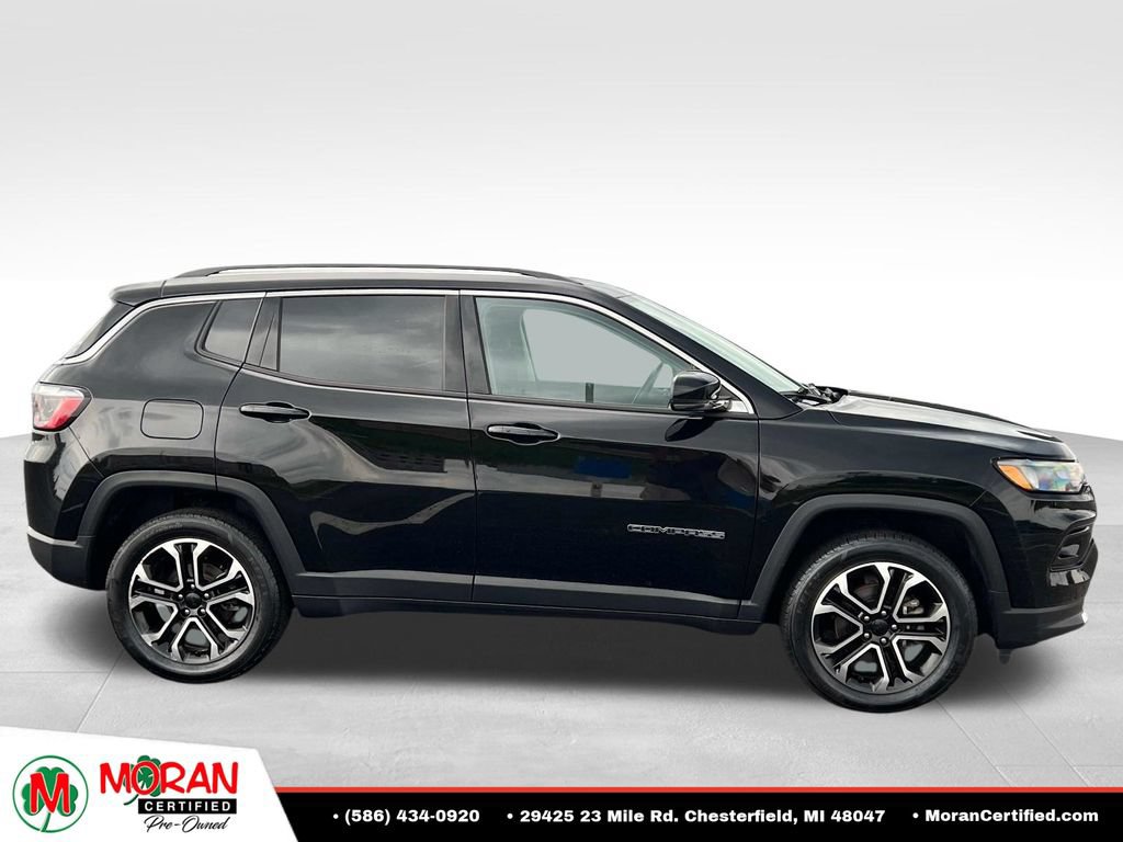 Used 2022 Jeep Compass Limited AWD/4WD image 6