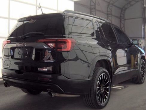 Used 2017 GMC Acadia SLT AWD/4WD image 4