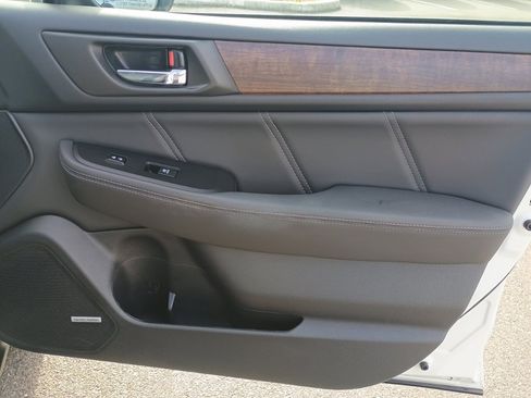 Used 2018 Subaru Outback 2.5i Limited image 22