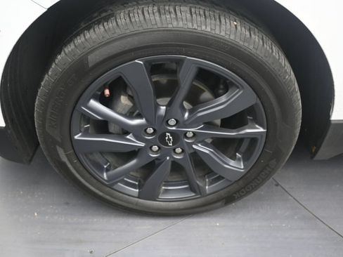 Used 2024 Chevrolet Equinox RS FWD image 9