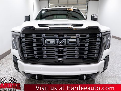 Used 2025 GMC Sierra 2500 Denali Ultimate AWD/4WD image 7