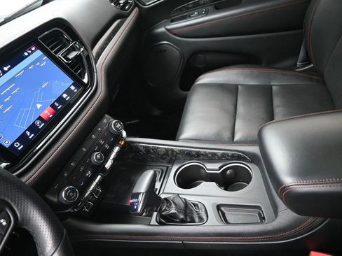 Used 2024 Dodge Durango R/T w/ Tow 'N Go Group AWD/4WD image 19