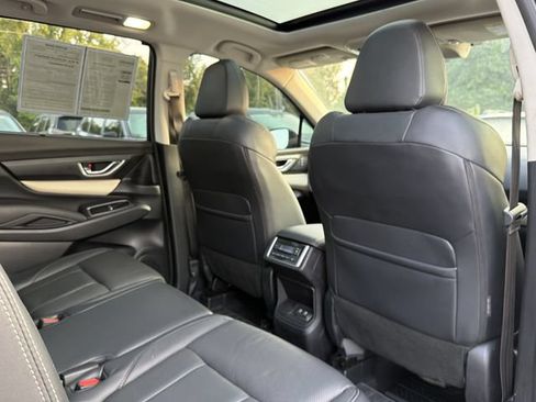 Used 2022 Subaru Ascent Limited w/ Technology Package AWD/4WD image 19