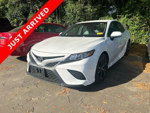 Used 2018 Toyota Camry SE w/ Protection Package (Q2) FWD image 1