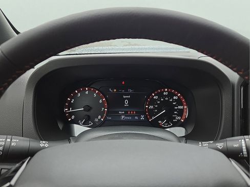 Used 2025 Nissan Frontier PRO-4X w/ Tow Package AWD/4WD image 23