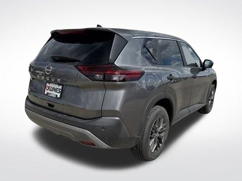 Used 2023 Nissan Rogue S FWD image 15