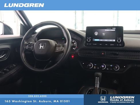 Used 2024 Honda HR-V Sport image 5