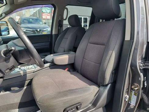 Used 2012 Nissan Titan SV w/ SV Premium Utility Pkg AWD/4WD image 9