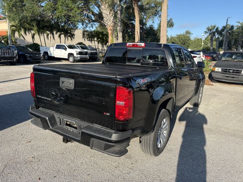 Used 2022 Chevrolet Colorado LT w/ Luxury Package AWD/4WD image 7