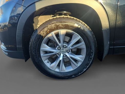 Used 2014 Toyota Highlander Plus image 15