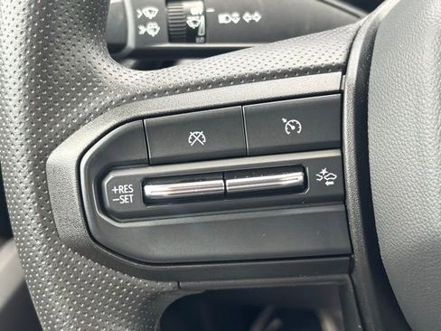 Used 2023 Chevrolet Colorado Trail Boss AWD/4WD image 19