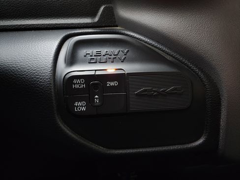 Used 2019 RAM 2500 Big Horn image 40