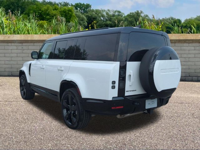 New 2026 Land Rover Defender 130 X-Dynamic SE AWD/4WD image 6