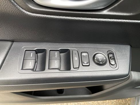 Certified 2023 Honda CR-V EX image 15