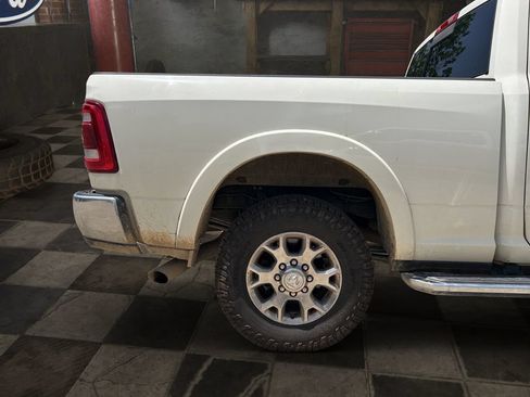 Used 2022 RAM 3500 Laramie AWD/4WD image 8