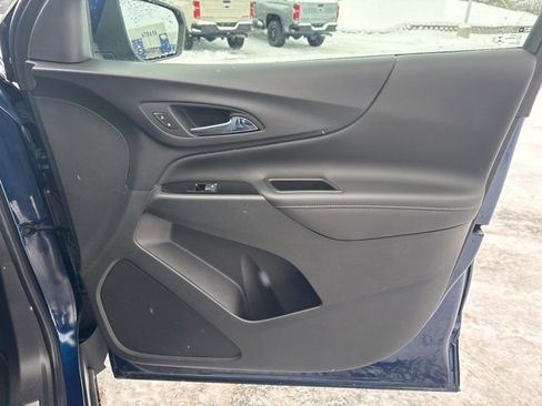 Used 2022 Chevrolet Equinox Premier image 20