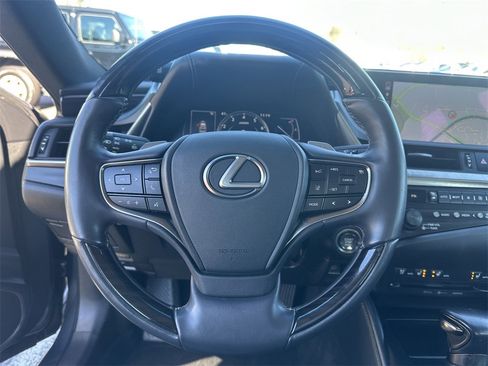 Used 2019 Lexus ES 350 350 w/ Premium Package image 11